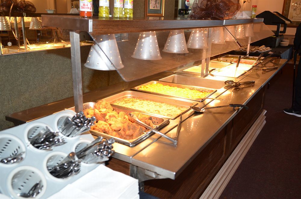 Barnwell Winton Inn & Suites מראה חיצוני תמונה