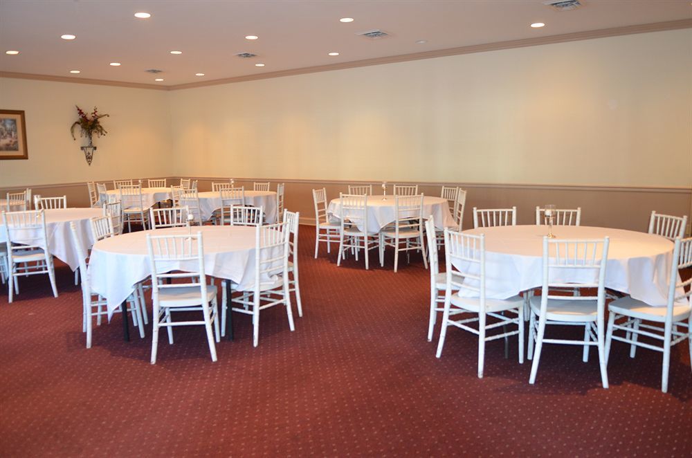Barnwell Winton Inn & Suites מראה חיצוני תמונה